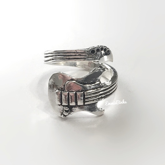 New Minimalist Guitar Bypass Ring - Aged Vintage Vibe - Wrap Guitar Ring Music - Picture 1 of 10